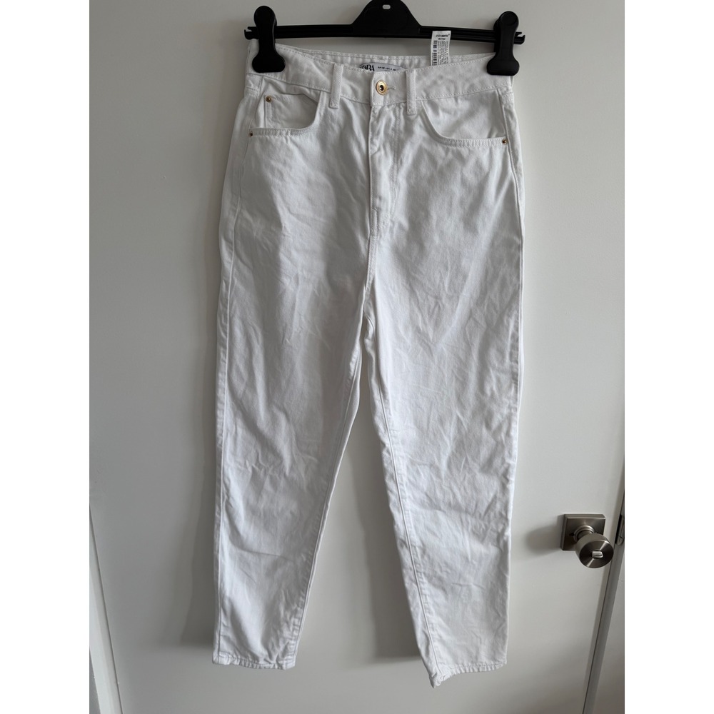 Zara White Mom Fit High Rise Straight Leg Jeans Women's Size US 4 EUR 36